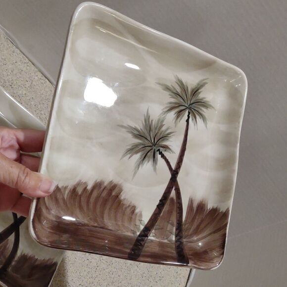 👍 2 Palm Tree Ceramic Square Plates. Tropical Beach C6 - Picture 5 of 5